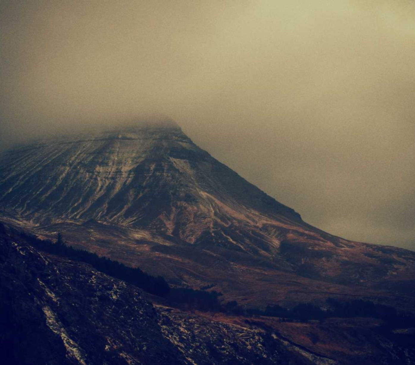 如何检测并应对潜在的DDoS攻击威胁？