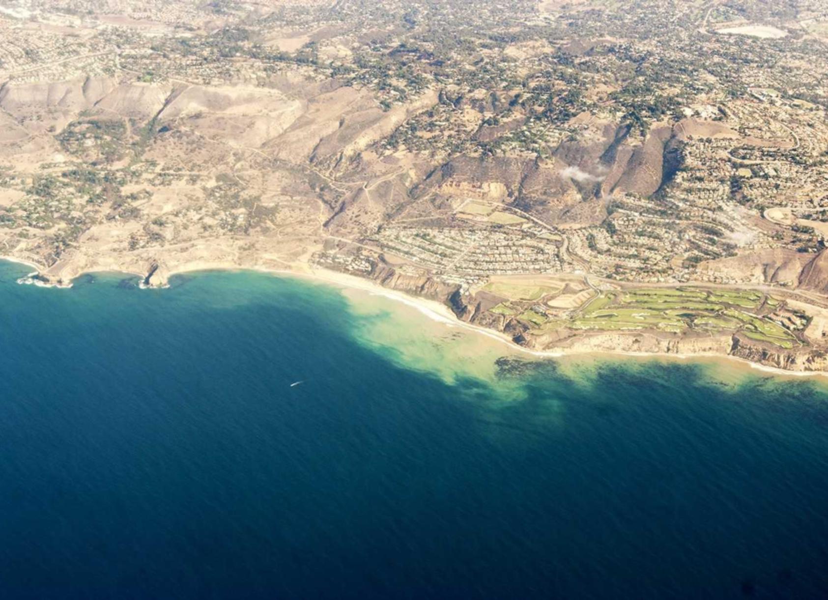 如何通过对技术支持的研究来提高游戏引擎的性能?