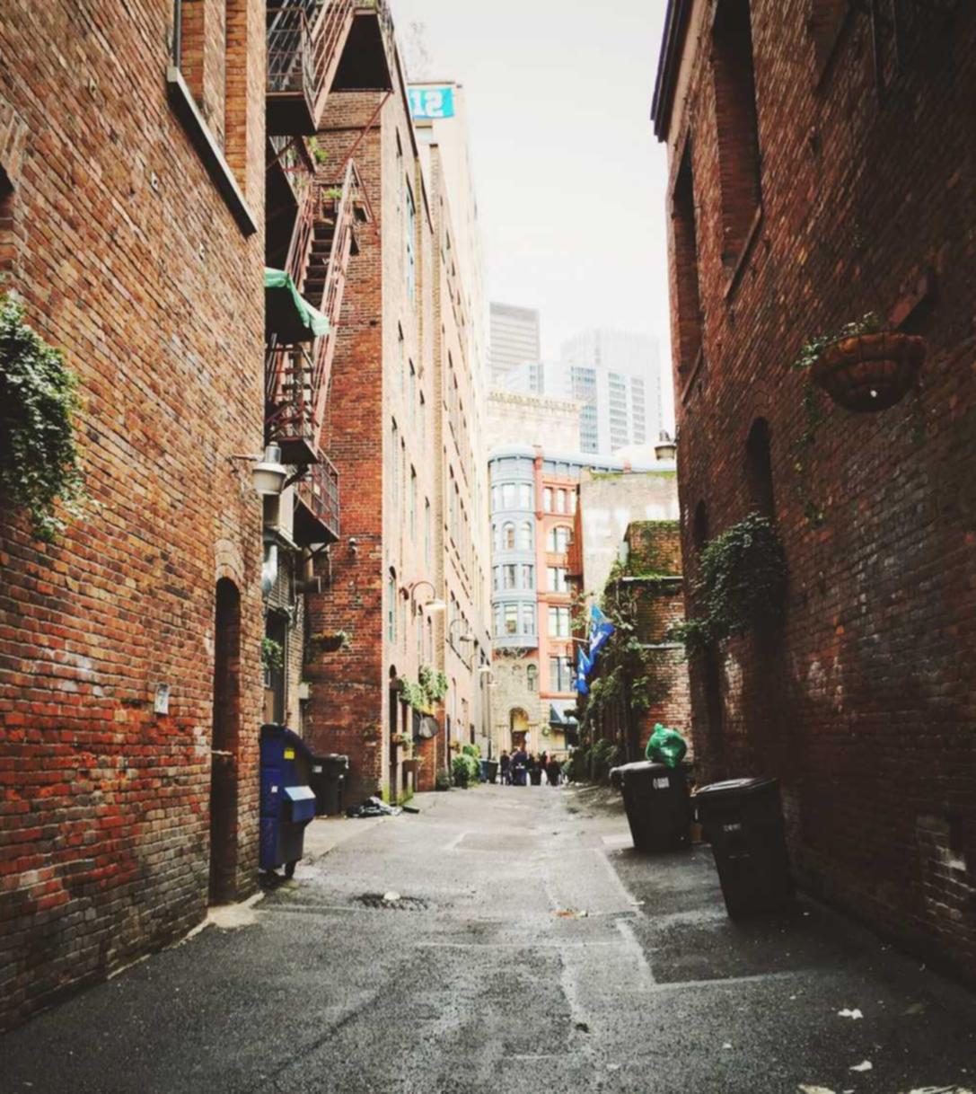 微软云Azure实名账号：钱宝app详情下载教程 官网